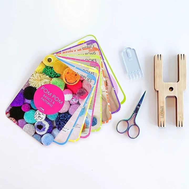 Fan Book: Pom Pom Basics & Patterns