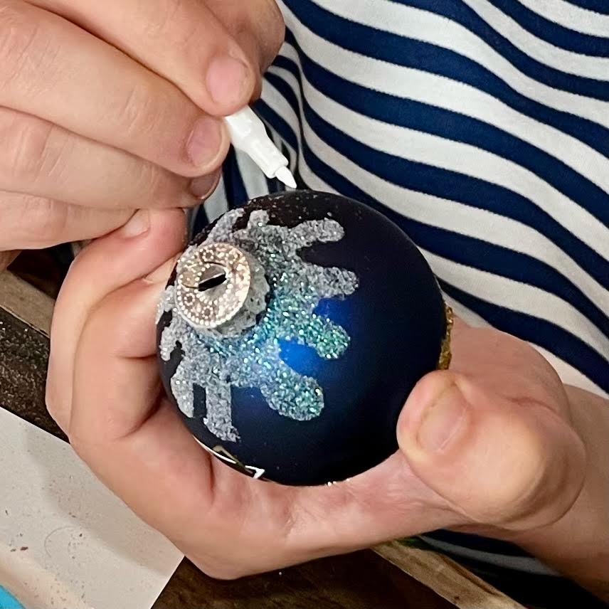 Dec 12 Christmas Tree Ornaments