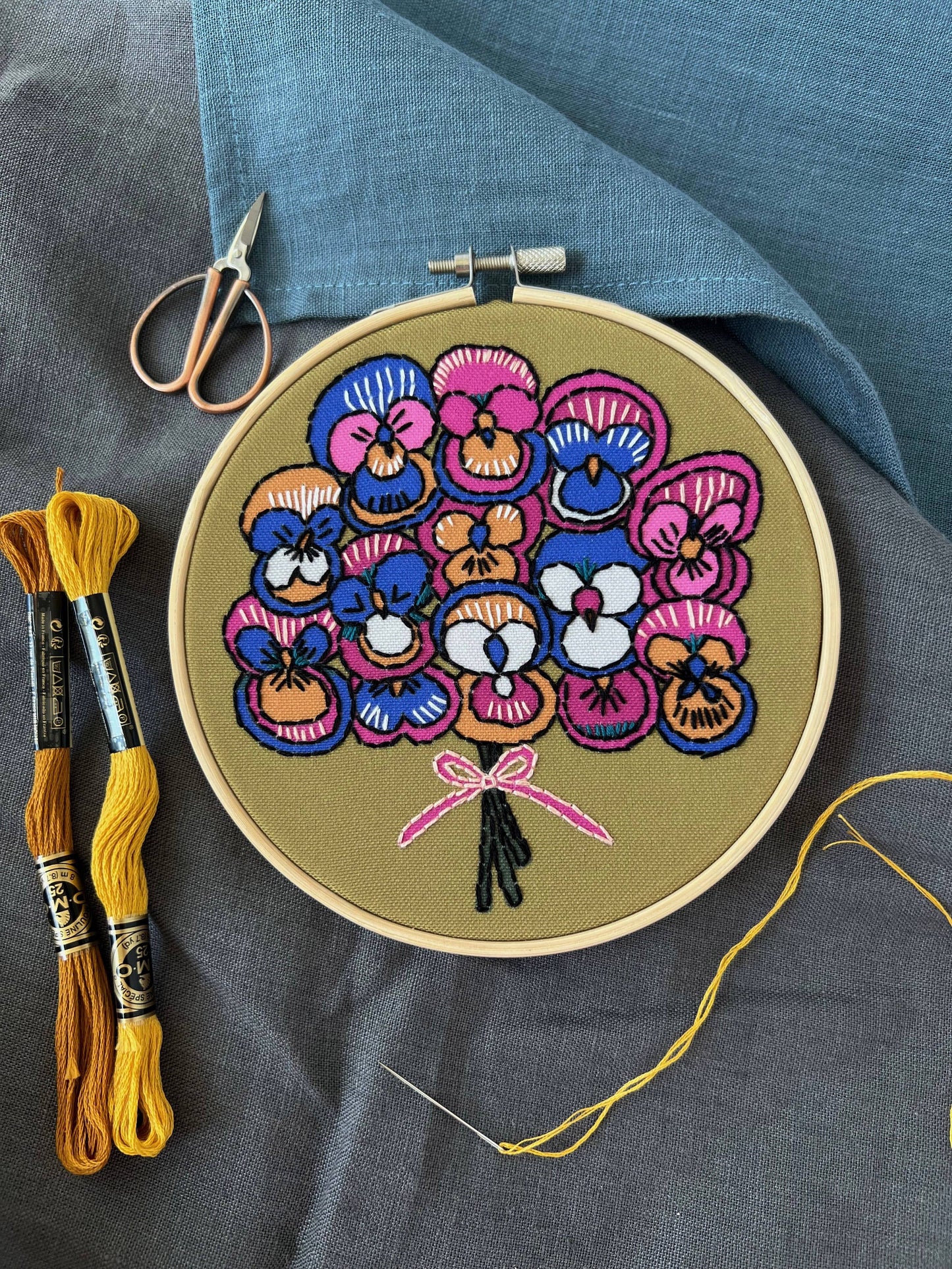Rikrack Pansy Embroidery Kit