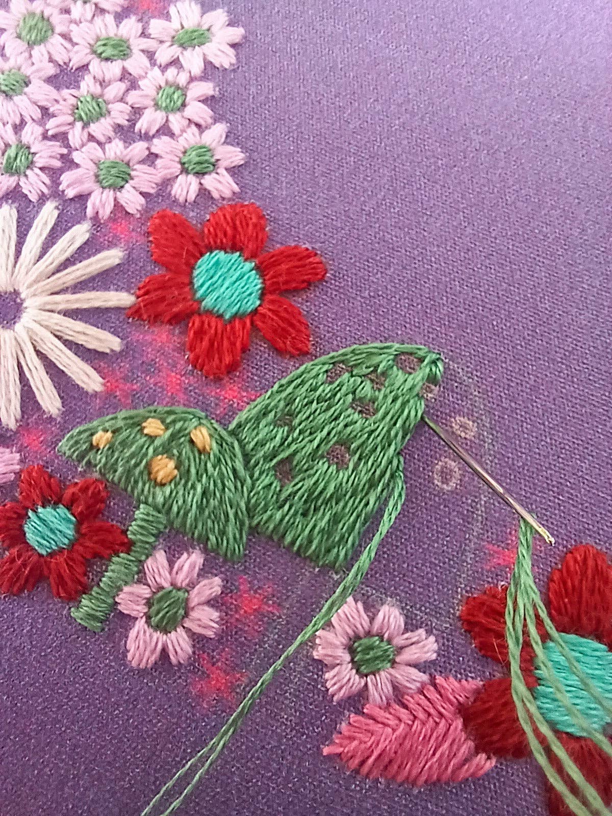 Cozy Blue Flora luna embroidery kit