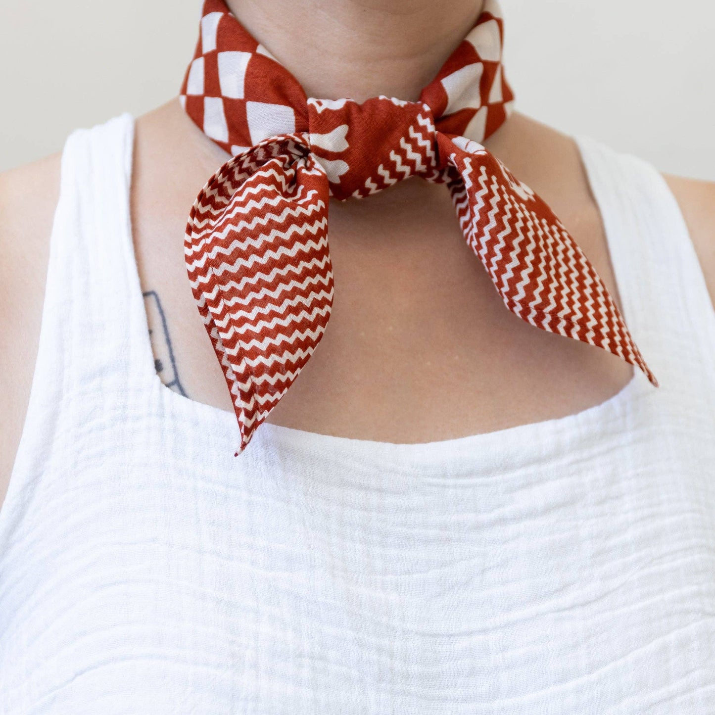 Cotton Sundial Bandana | Chili